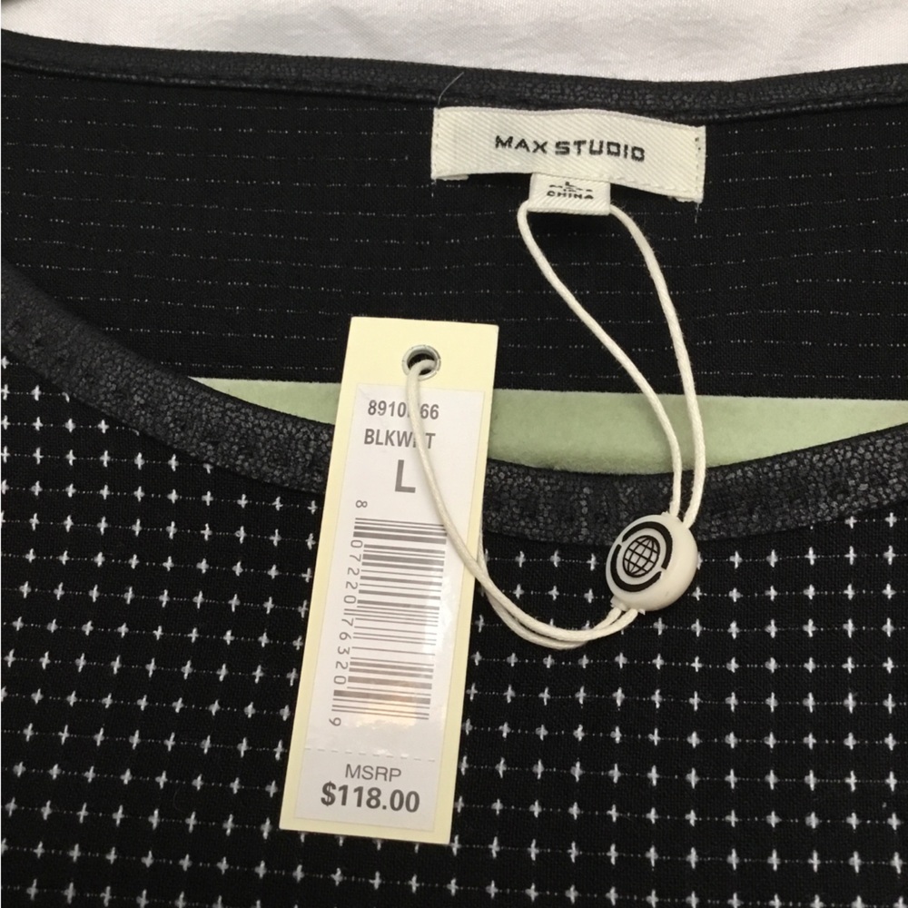 Max Studio Black and White Long Sleeve Dress - Picture 13 of 15